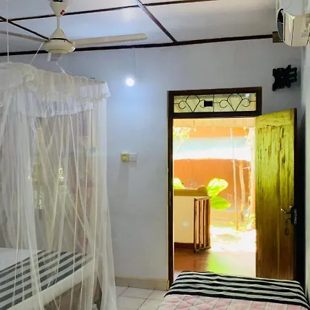 Sisira Homestay - Sigiriya Exterior photo